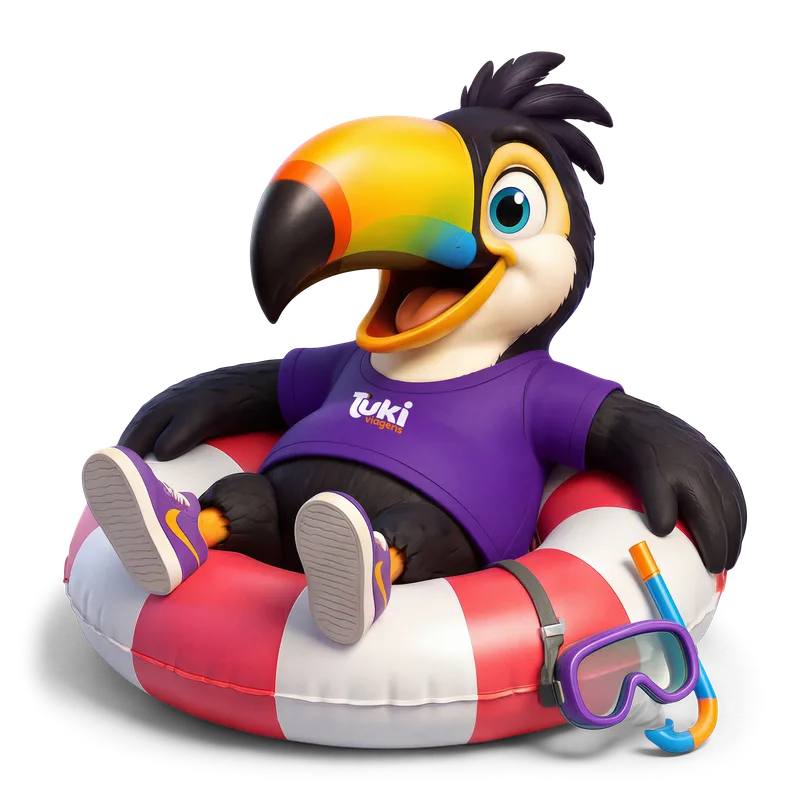 Tuki relaxando na boia